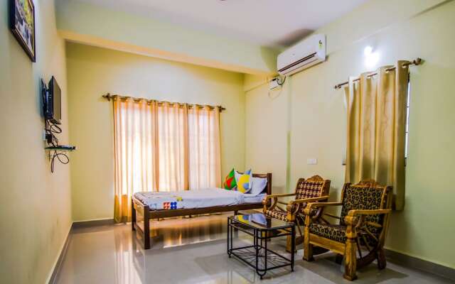 OYO 14042 Home Cozy Studio Siolim