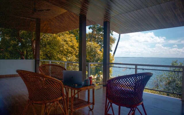 Seclude by the Lake Alleppey