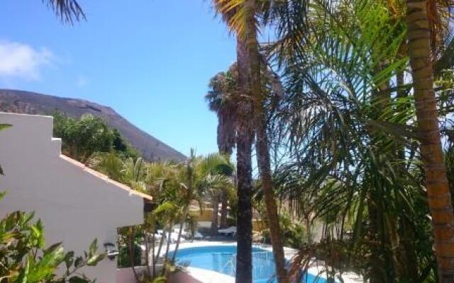 Apartments & Bungalows Finca Colón