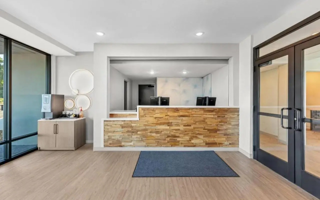 Echo Suites Extended Stay by Wyndham Atlanta-Conyers