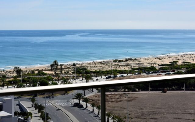 Apt with Sea View & Pool 5