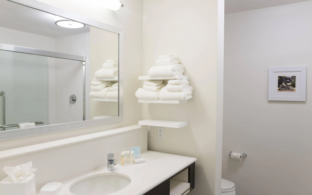 Hampton Inn & Suites West Lafayette