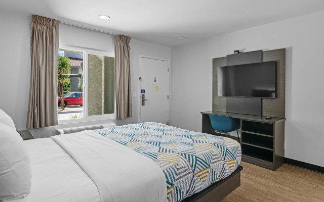 Motel 6 La Mesa, CA