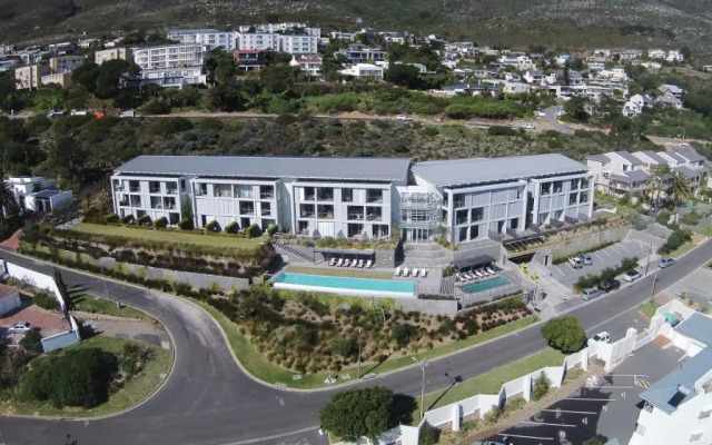 The Crystal Luxury Serviced Apartments