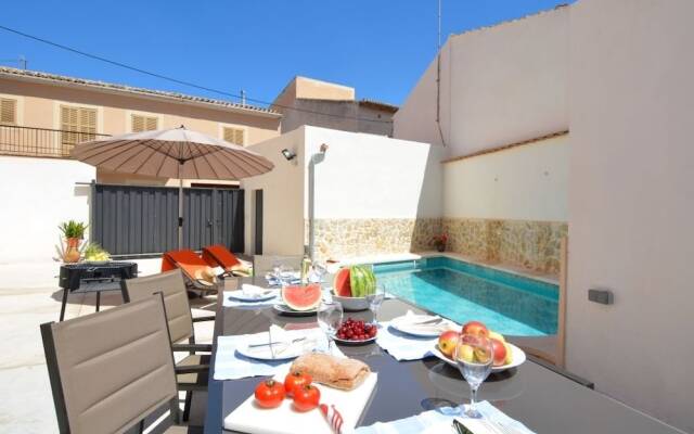 Mallorca Town House with pool