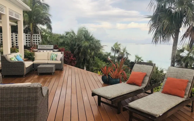 Sandy Hill Beach House 6 Bedroom Home