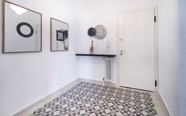 Blue Oasis In The Heart Of Koukaki