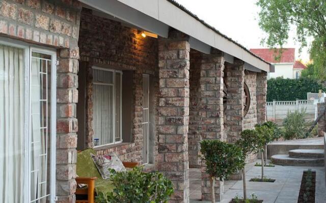 Oudtshoorn Overnight