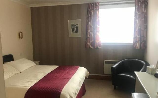 Empire Travel Lodge