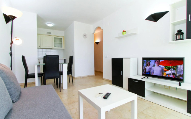 AQUAMARINA D HomeStay by Turismar