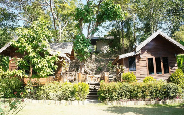 Pai Treehouse Resort