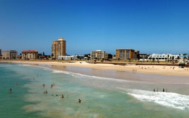 Fifth Avenue Beach House