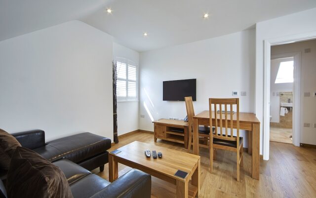 28 Castle Crescent By Esa