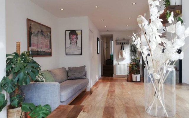 Stylish 2 Bedroom Apartment Stoke Newington