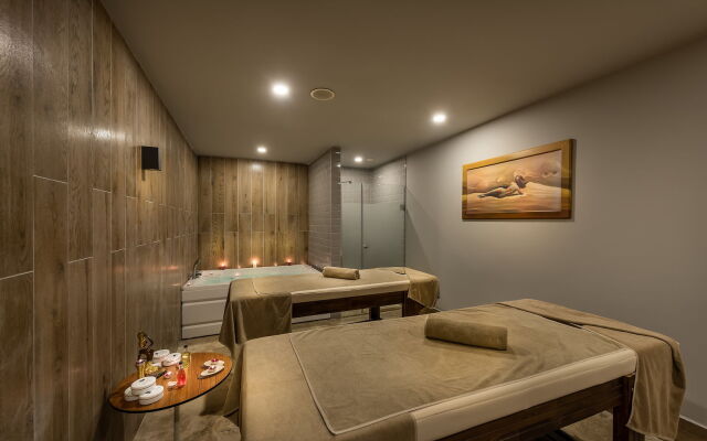 White City Beach - Adults Only