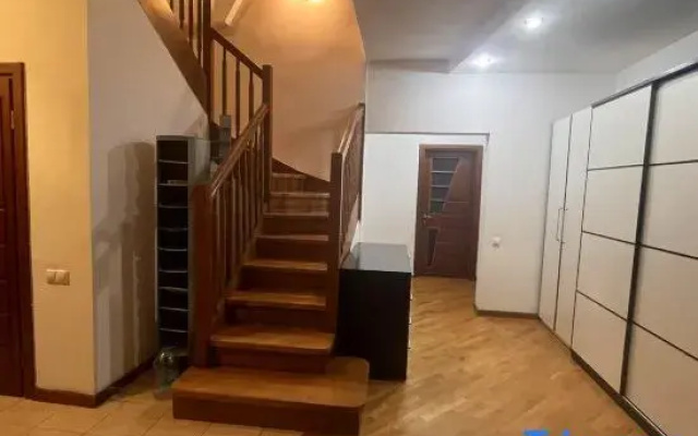 Rujia Apartment