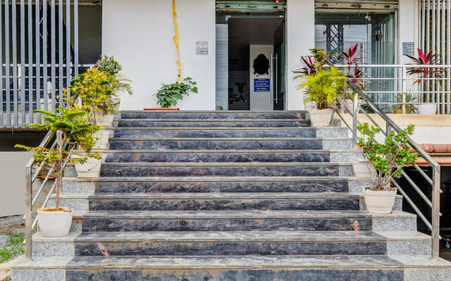 Townhouse Oak Shri Jagannath Temple Formerly Sai Thrishul Grand