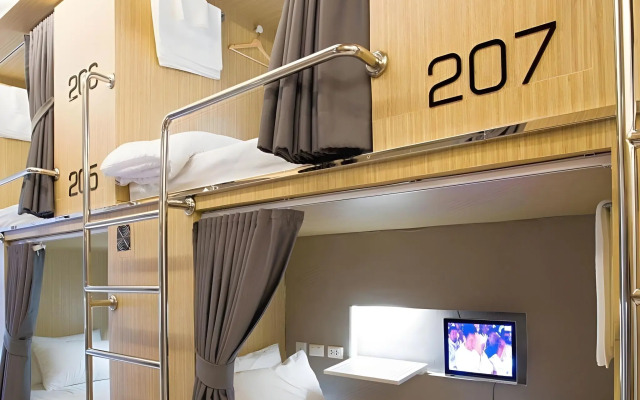 Sleep Lab Hostel