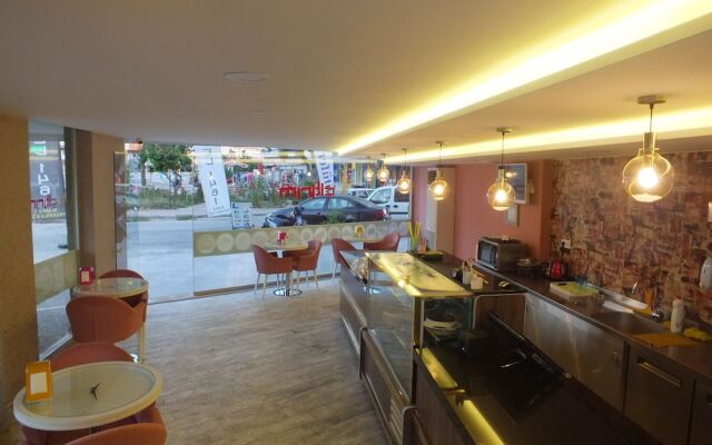Hotel 1461
