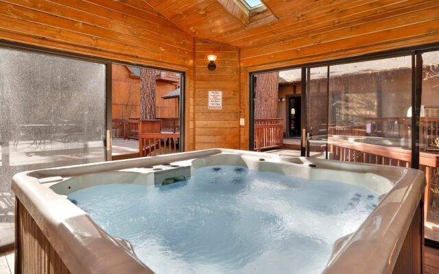 Four Happy Bears Estate #1277