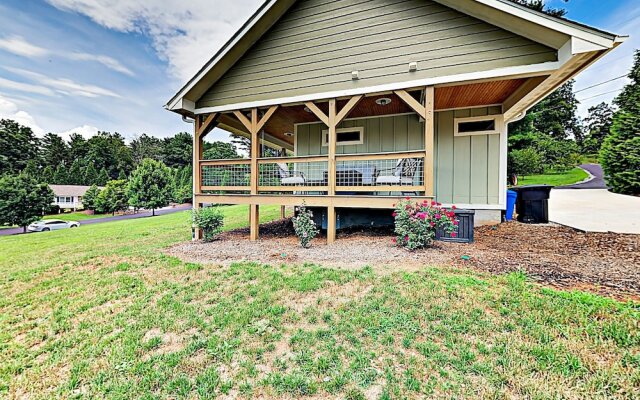 35 Asheville - 1 Br Cabin