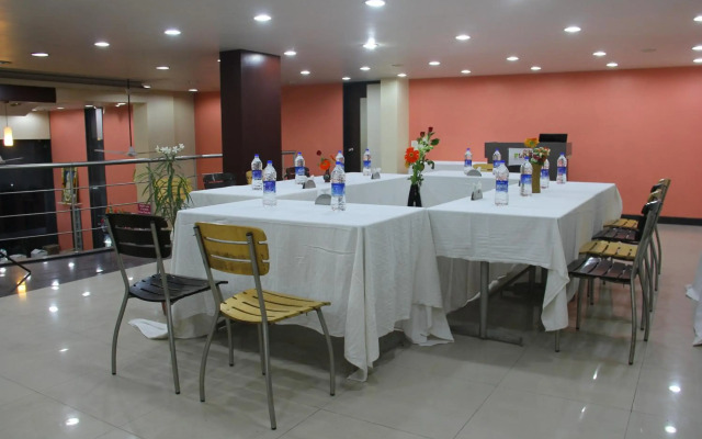OYO Rooms Railway Station Bazar