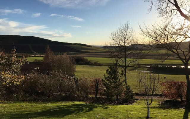 Mountain Ash Lodge