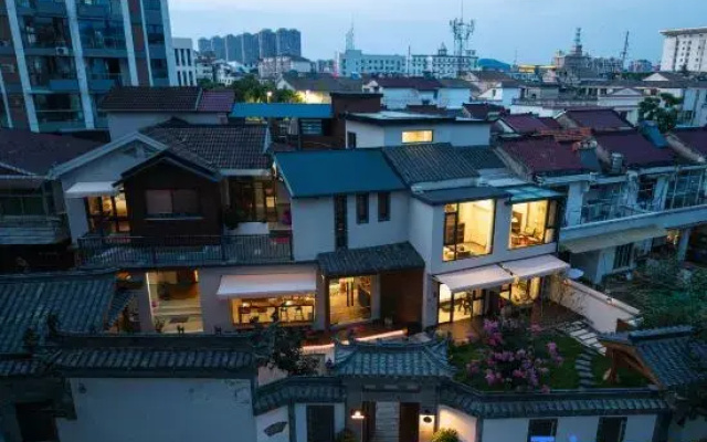 Huazhu Jing'an in B&B