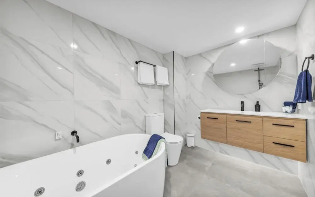 The Palms Apartments