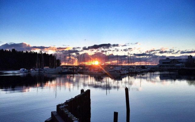 Waterfront Suites and Marina