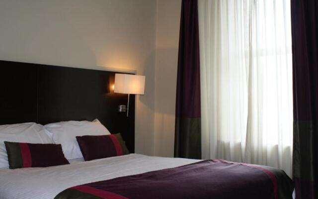 Hearns Hotel