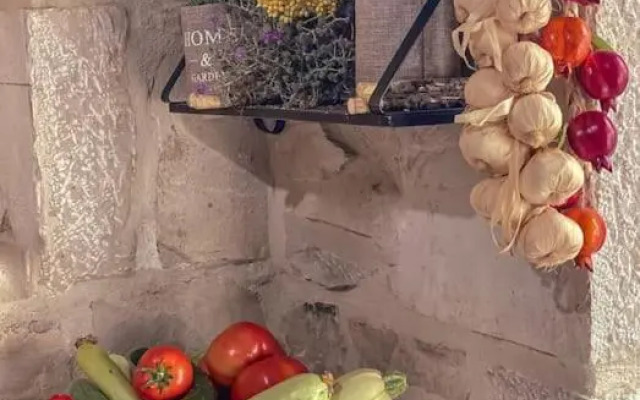 Olive Land - Γη Της Ελιας / Stone Villa.