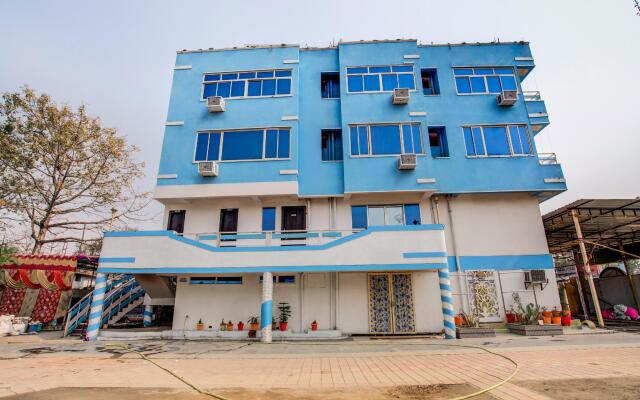 OYO 27962 Pamma Inn