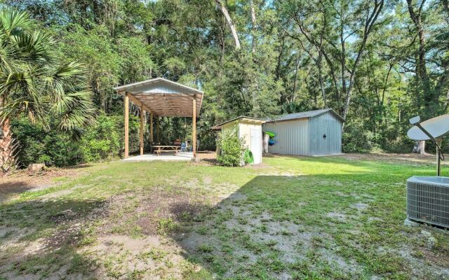 Serene Old Town Getaway Near Suwannee River!