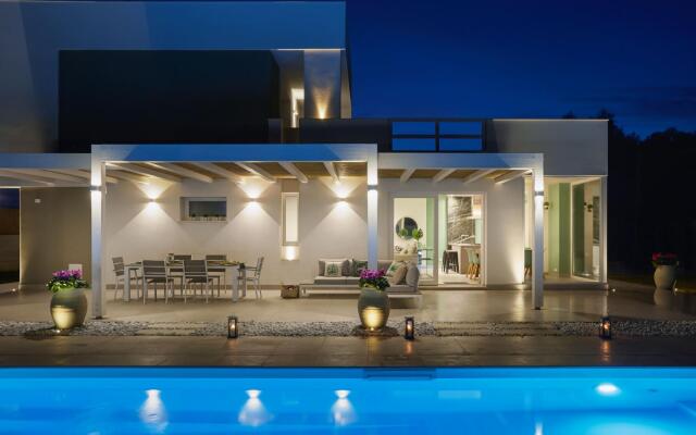 Sariva Villa CaseSicule - Heating Pool, Beach at 50 m-Villa Sariva