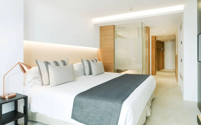 Nakar Hotel