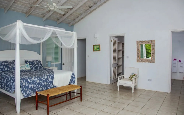 Zephyr Hill - 2 bedroom Villa with awe inspiring views 2 Villa by RedAwning
