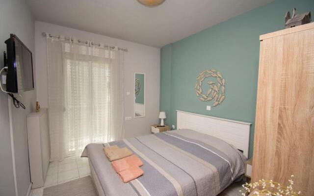 Anadora 1. City center modern stylish appartment.