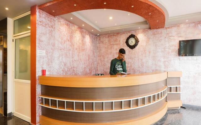 Capital O 84042 Nakshatraa Residency