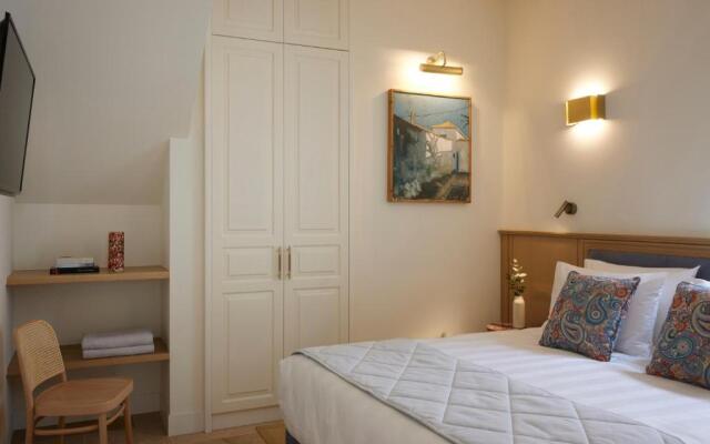 Orloff Legacy Suites Hydra