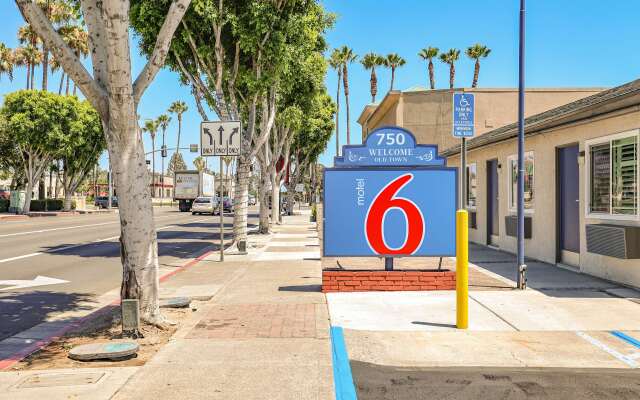 Motel 6 Tustin, CA – Orange County