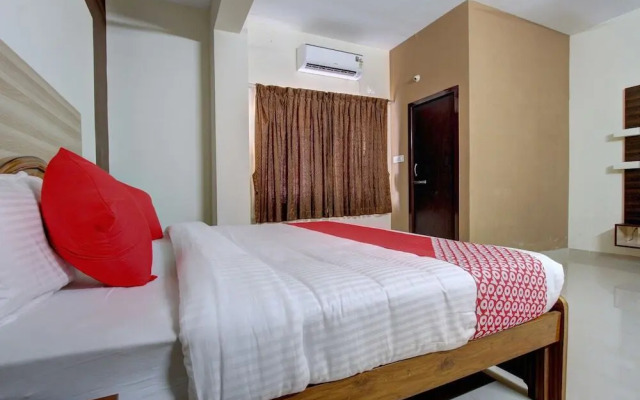 Sri Manis Residency by OYO Rooms
