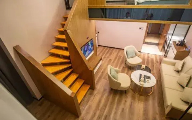 Quanzhou Dehua Yixuan Crossing Hotel (Cidu Avenue Branch)