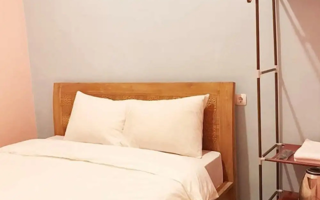 RoomZ Budget Residence