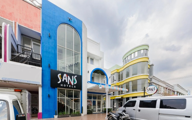 Sans Hotel La Vida Malang