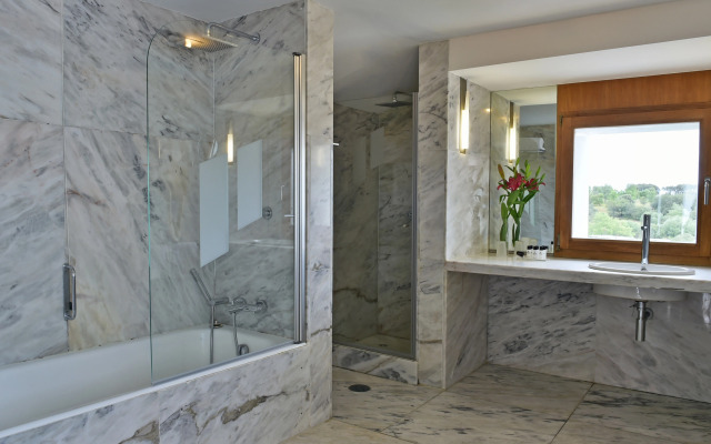 Pousada Convento de Arraiolos - Historic Hotel