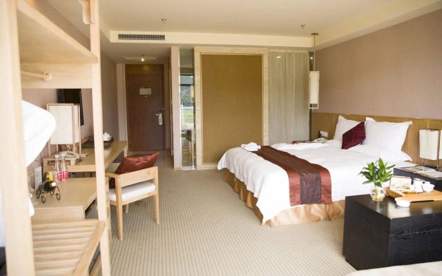 Titan Paradise Xiamen Hotel