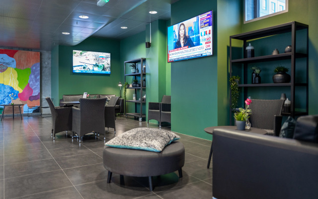 CABINN Metro Hotel