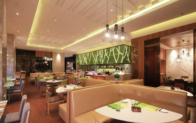 Olympics Sports Center of Plum Garden Hotel
