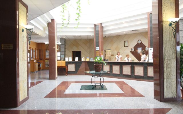 Tsokkos Gardens Hotel & Apartments